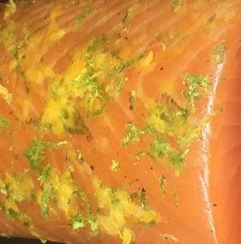 Saku Saumon  Fumé  Confit Yuzu & Agrumes