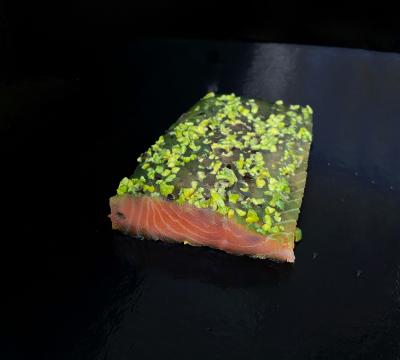 Saku Saumon  Fumé  Confit Pistaches